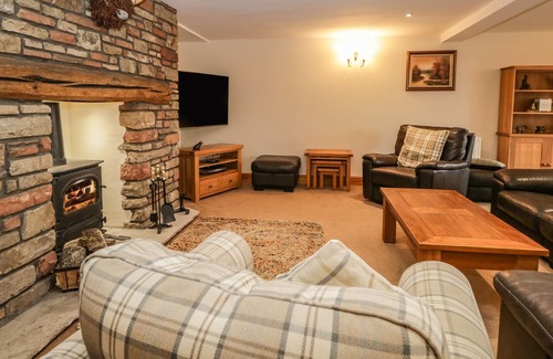 Bretherdale Cottage | TOPTHORN BARN, pet friendly, character holiday cottage in Kendal