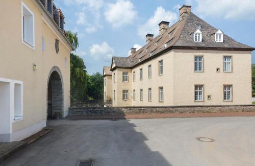 Balve House | Torhaus Schloss Wocklum