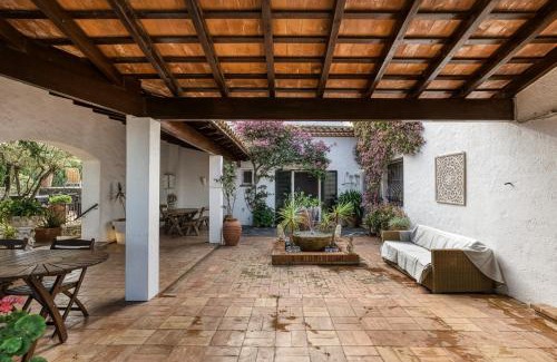 Llanca Villa | Torre Sant Genís