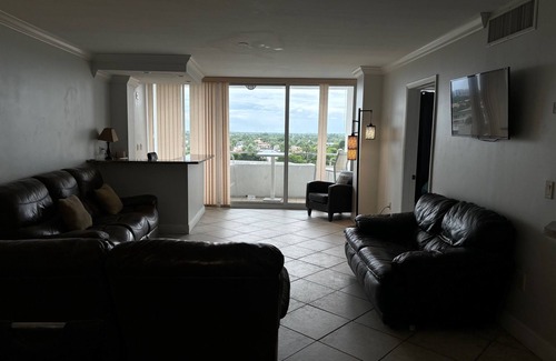 Barrier Island Apartment | Tortuga festival special 1Bedroom Suite,CityView Ft Lauderdale&Two QueenBeds