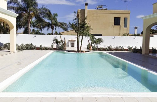 Mazara del Vallo Apartment | TORTUGA2 APARTMENT WITH SHARED POOL USABLE AT NIGHT