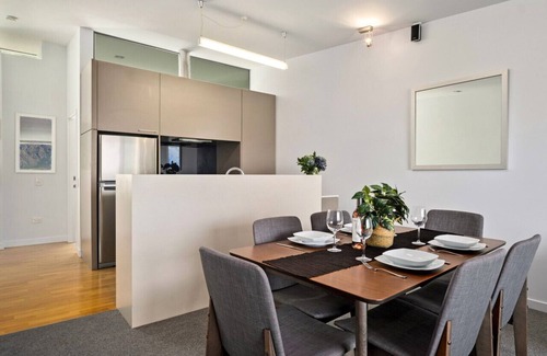 Queenstown Apartment | Toru Alpine Retreat | Central Queenstown | Garage Parking