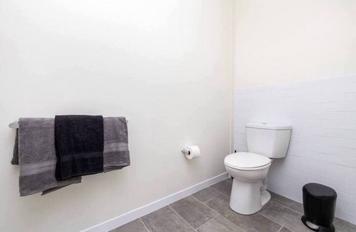 Downtown Hartford Apartment | Totally Private Cozy studio in awesome Hartford with WiFi, AC