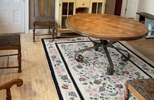 North Adams Apartment | Totally wholesome loved apt, walk to MassMoca
