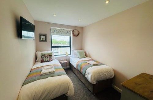 Bristol House | Totterdown's Fabulous Vintage Style House