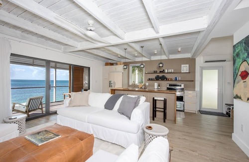 Savannah Sound House | Touch Of Class Cottage 2 Bedroom Home