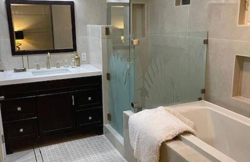 Belmont Shore Apartment | Touch of Heaven