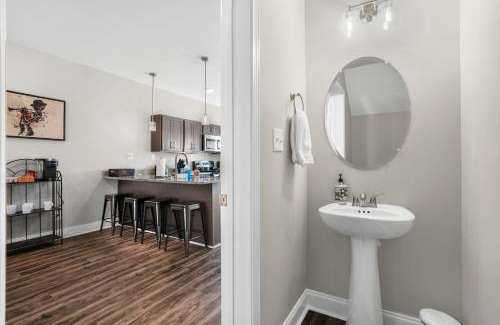 Clarksville House | Touch Of Jazz-workspace 300mbps Wifi