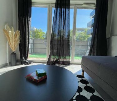Lalande-Grand Selve Apartment | Toulouse Coconing & Peaceful Apartment
