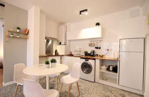 Cote Pavee Apartment | Toulouse grand T2 climatisé Proche Place Dupuy