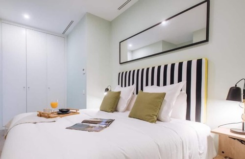 San Gil House | Tourist Hot Spot! w/terrace for hangouts, minutes’ drive from Seville Aquarium