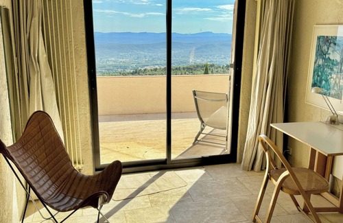 Tourtour Villa | TOURTOUR BREATHTAKING VIEWSnOUTDOOR SAUNA AND JACUZZI