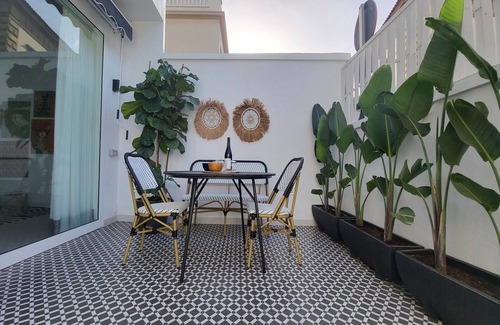 Las Palmas de Gran Canaria Apartment | Townhouse in Las Palmas near Playa Alcaravaneras