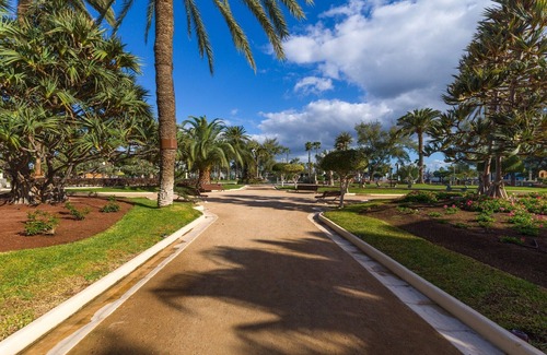 Las Palmas de Gran Canaria Apartment | Townhouse in Las Palmas near Playa Alcaravaneras