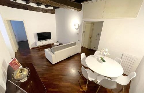Citta Alta Apartment | Tower Gombito's Apartment
