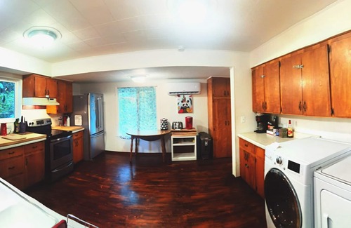 Carlotta Cabin | Towering Redwoods, Private River Access, 2 Bathroom, 3 Bedroom, Up to 13 Guests