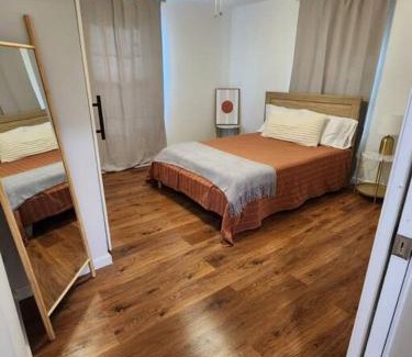 Duncan House | Town-Center Sanctuary:Cozy 3BD for Relocation