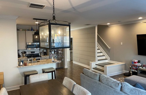Lexington House | Town home with private garage