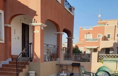 Los Montesinos House | Town house la herrada 3 bedroom 2 bathroom which includes a large communal pool