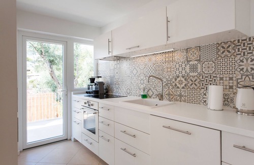 Soller Villa | Town house with pool near the beach – Casa Viktoria