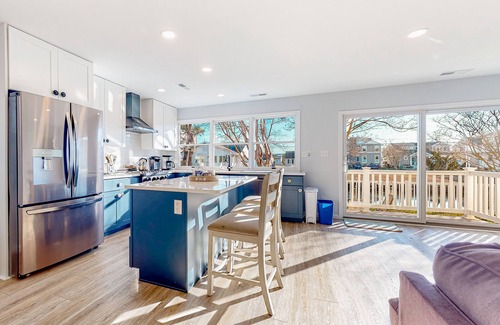 South Bethany Harbor House | Town of South Bethany renovated canal-front home with private dock & firepit