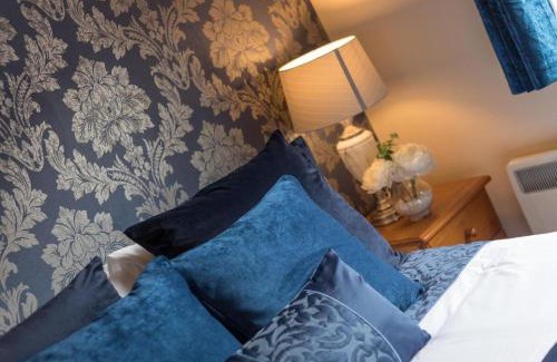 Galway City Centre Apartment | Town Square Townhouse - Best Location in Galway