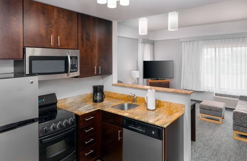 Cheektowaga Hotel | TownePlace Suites Buffalo Airport