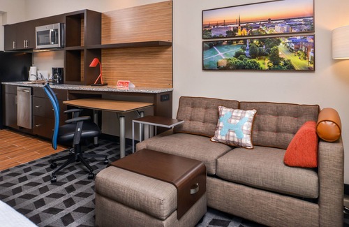 West Ashley Hotel | TownePlace Suites by Marriott Charleston-West Ashley