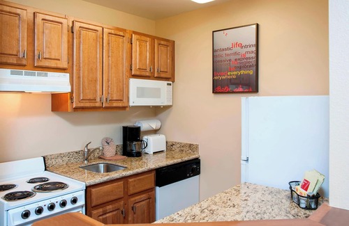 Pike Hotel | TownePlace Suites by Marriott Indianapolis Park 100