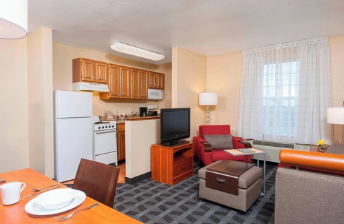 Pike Hotel | TownePlace Suites by Marriott Indianapolis Park 100