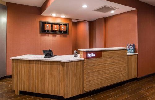 West Ashley Hotel | TownePlace Suites by Marriott Charleston-West Ashley