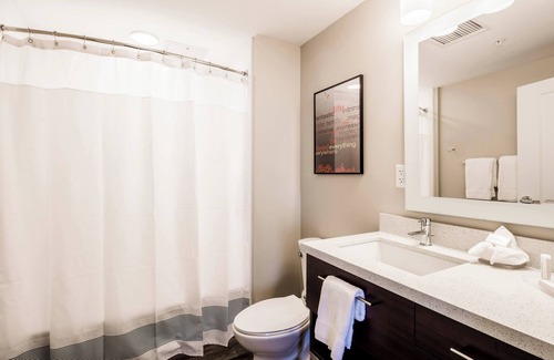 Cleveland Hotel | TownePlace Suites by Marriott Cleveland
