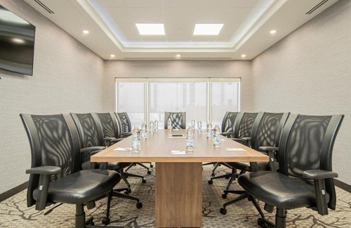 Brantford Hotel | TownePlace Suites by Marriott Brantford and Conference Centre