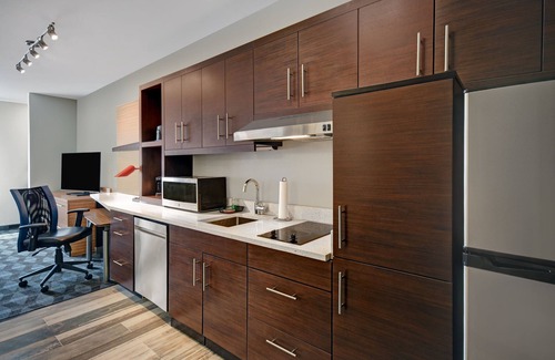 Wyoming Hotel | TownePlace Suites by Marriott Grand Rapids Wyoming