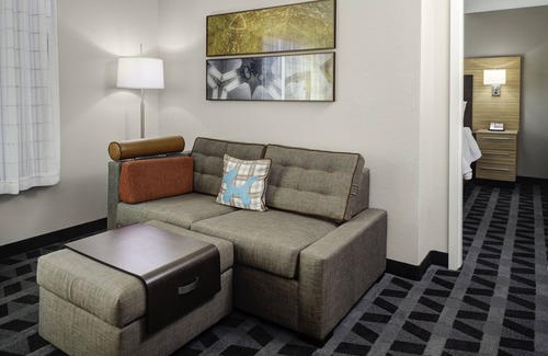 Canton Hotel | TownePlace Suites by Marriott Detroit Canton