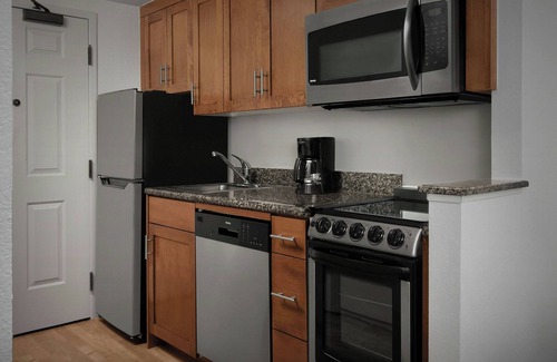Norfolk - Virginia Beach Hotel | TownePlace Suites by Marriott Suffolk Chesapeake