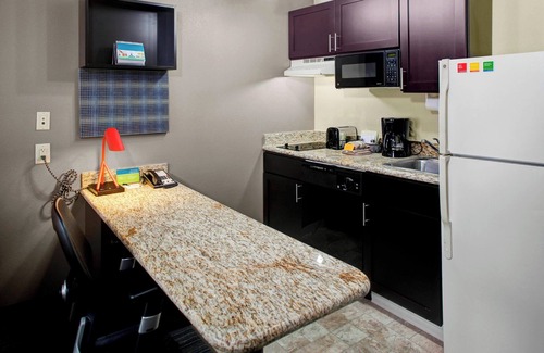 Lindbergh Hotel | TownePlace Suites by Marriott Atlanta Buckhead