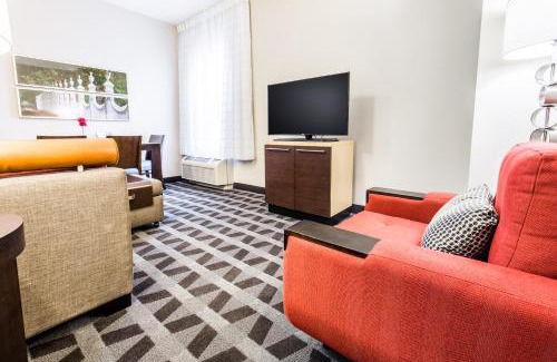 Laconia Hotel | TownePlace Suites by Marriott Gilford