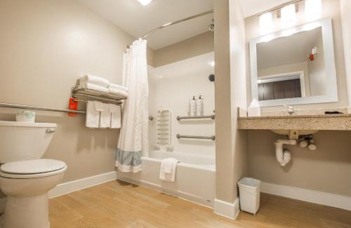 Laconia Hotel | TownePlace Suites by Marriott Gilford