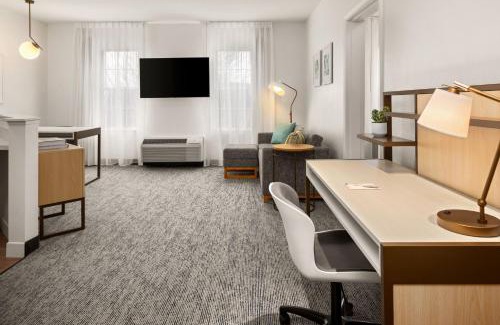 Lombard Hotel | TownePlace Suites Chicago Lombard