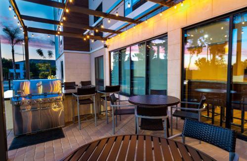 Lake Forest Hotel | TownePlace Suites Irvine Lake Forest