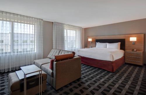 Las Vegas Hotel | TownePlace Suites Las Vegas Airport South