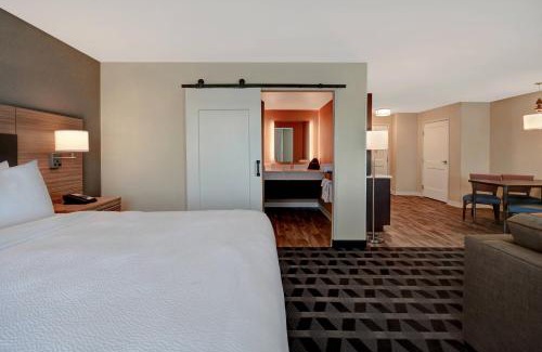 Las Vegas Hotel | TownePlace Suites Las Vegas Airport South