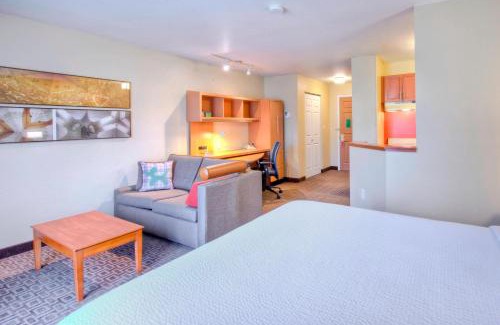 Cary Hotel | TownePlace Suites Raleigh Cary/Weston Parkway