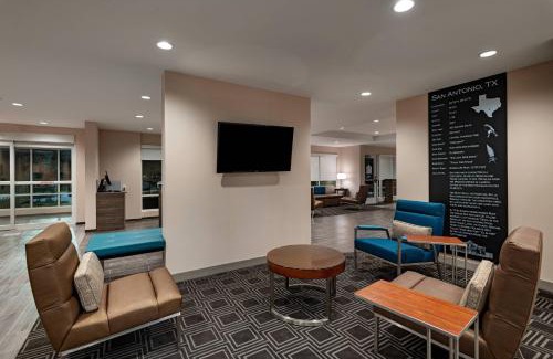 Forest Crest Hotel | TownePlace Suites San Antonio Northwest at The RIM