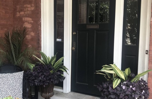 Historic Downtown Savannah House | Townhome at North End of Beautiful Forsyth Park