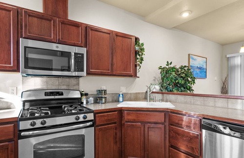 Shelton House | Townhome in Shelton