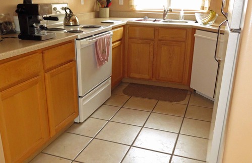 Casas Adobes House | Townhome: Mountain View at Tucson National, Well-Priced Value