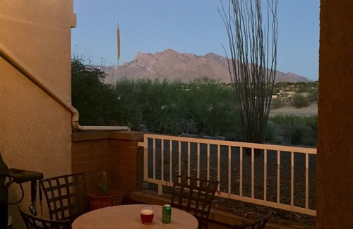 Casas Adobes House | Townhome: Mountain View at Tucson National, Well-Priced Value