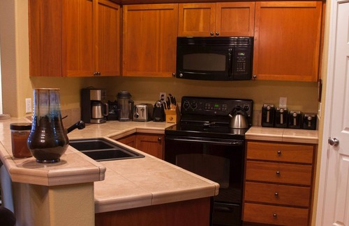 Hillsboro House | Townhome near Nike World Headquarters, Intel and Pacific University